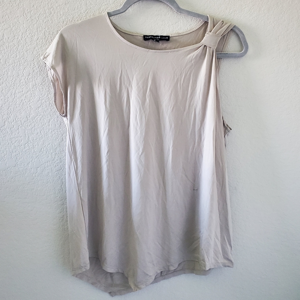 Revolve Generation Love Asymmetrical Blouse Nwot - image 1
